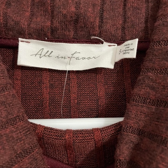 NWT All in Favor Burgundy Mock Neck Long-Sleeve Tunic Sweater - Picture 4 of 6